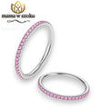 Kolczyk kółko clicker z różowymi cyrkoniami od frontu